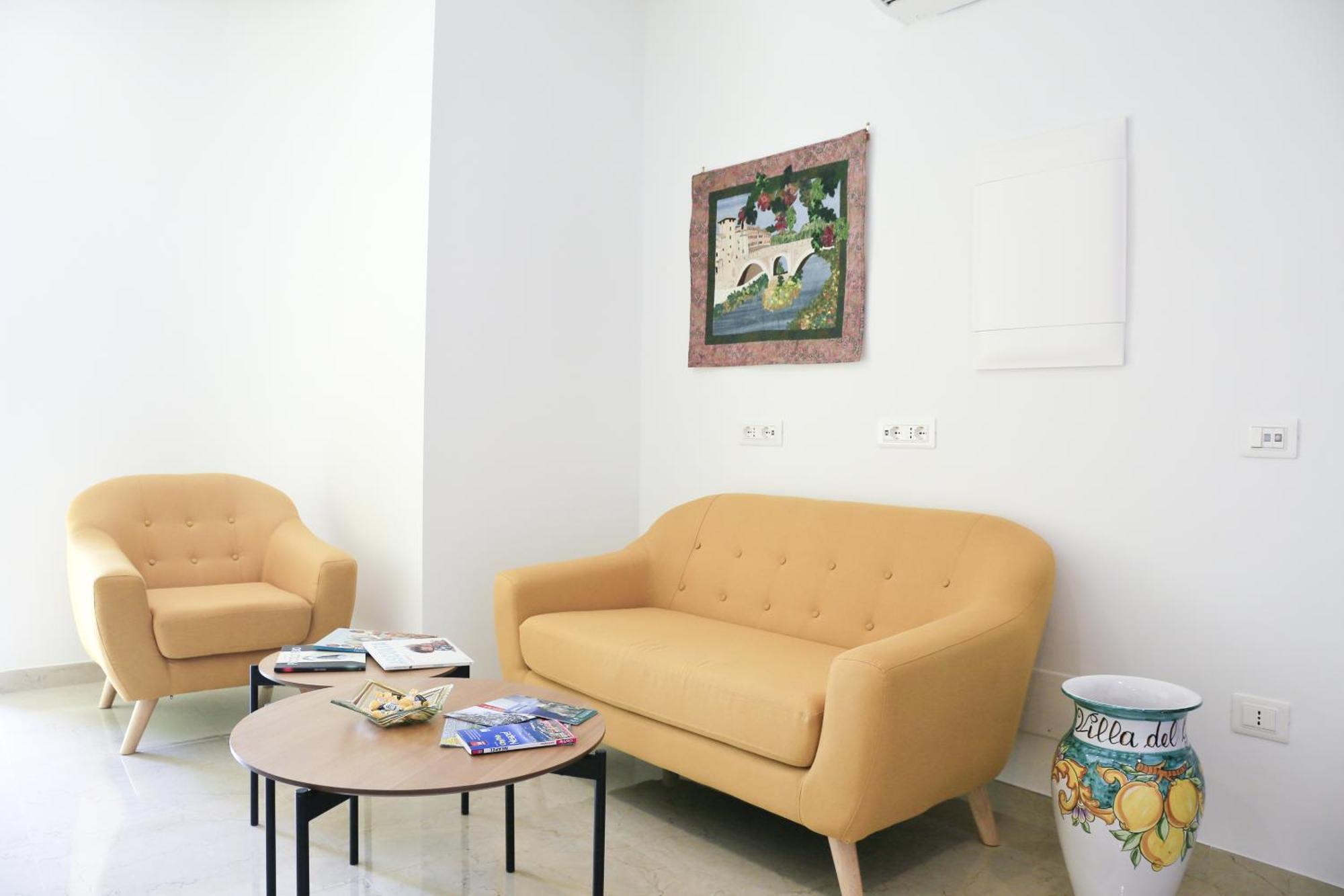Villa Del Gaudio Rooms & Apartments Castellammare di Stabia Exterior photo