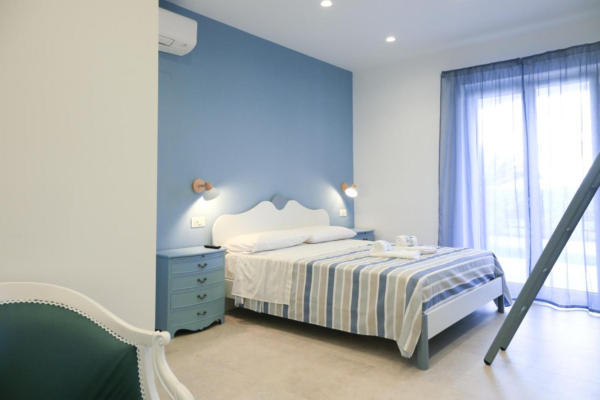 Villa Del Gaudio Rooms & Apartments Castellammare di Stabia Exterior photo